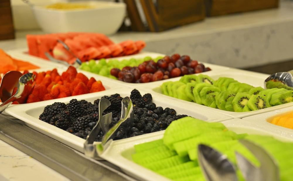 Baruk Guadalajara Hotel De Autor Eksteriør bilde Fruit salad