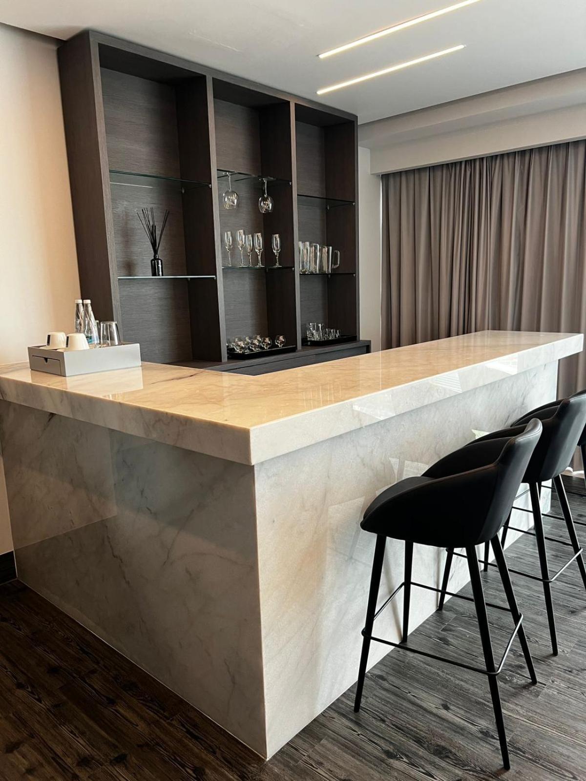 Baruk Guadalajara Hotel De Autor Eksteriør bilde A bar in a private home